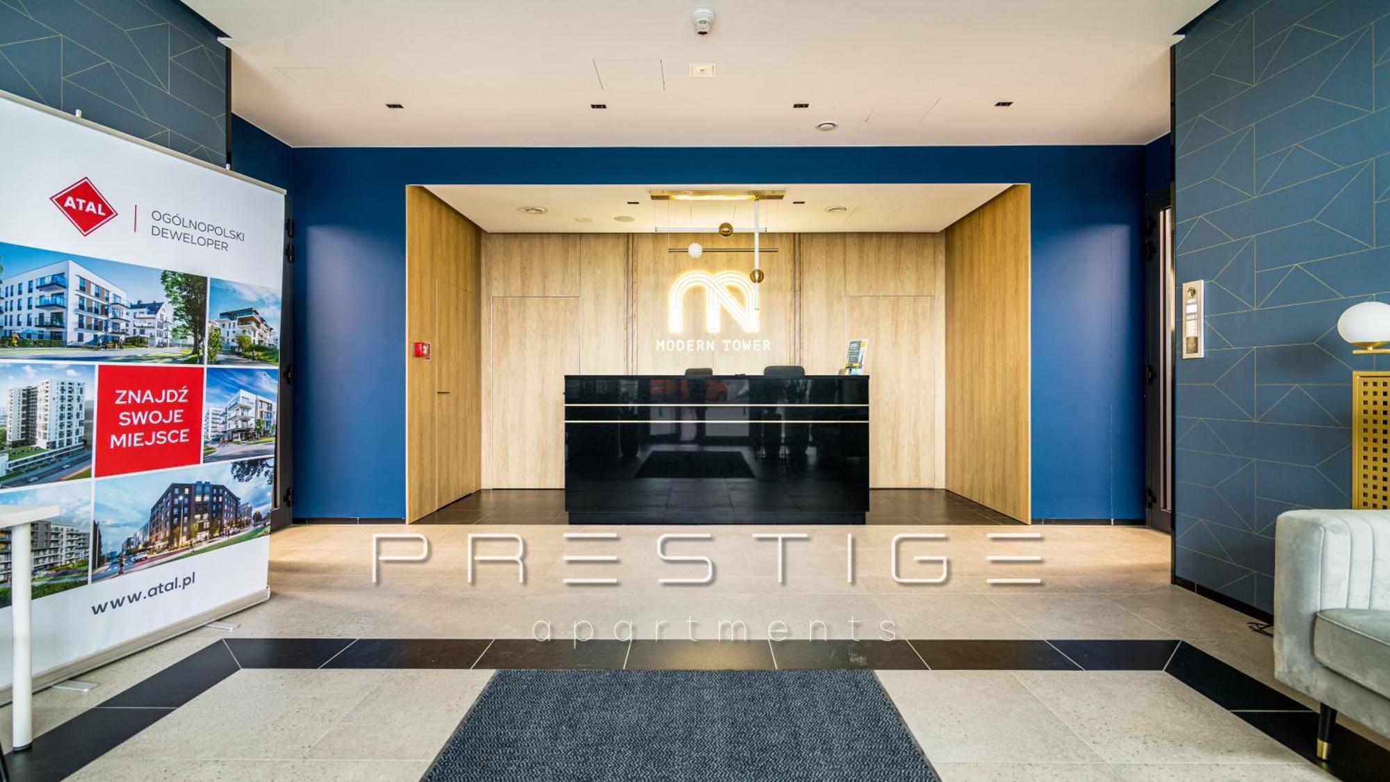 Prestige Modern Tower Apartment *